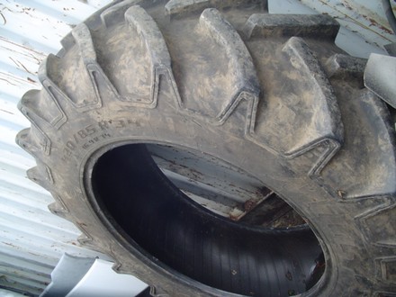 Селскостопански  гуми за трактор 420 85 R 34 